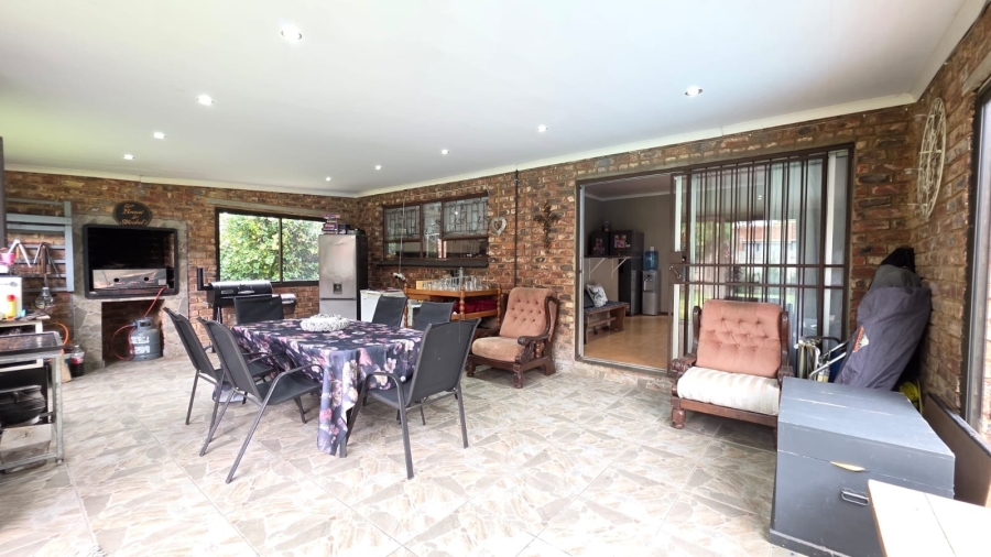 3 Bedroom Property for Sale in La Hoff North West
